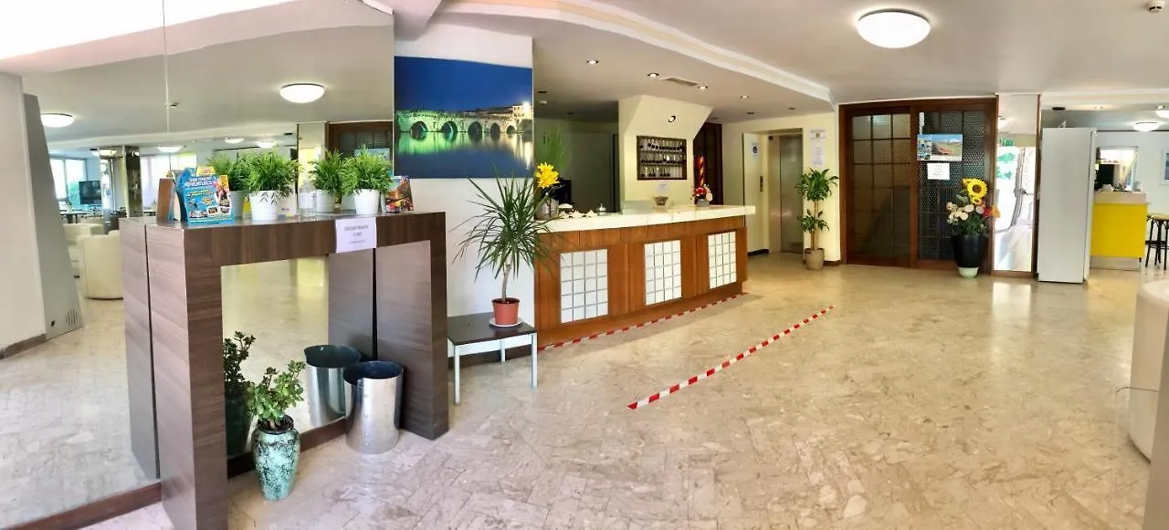 Hotel Naica Ρίμινι