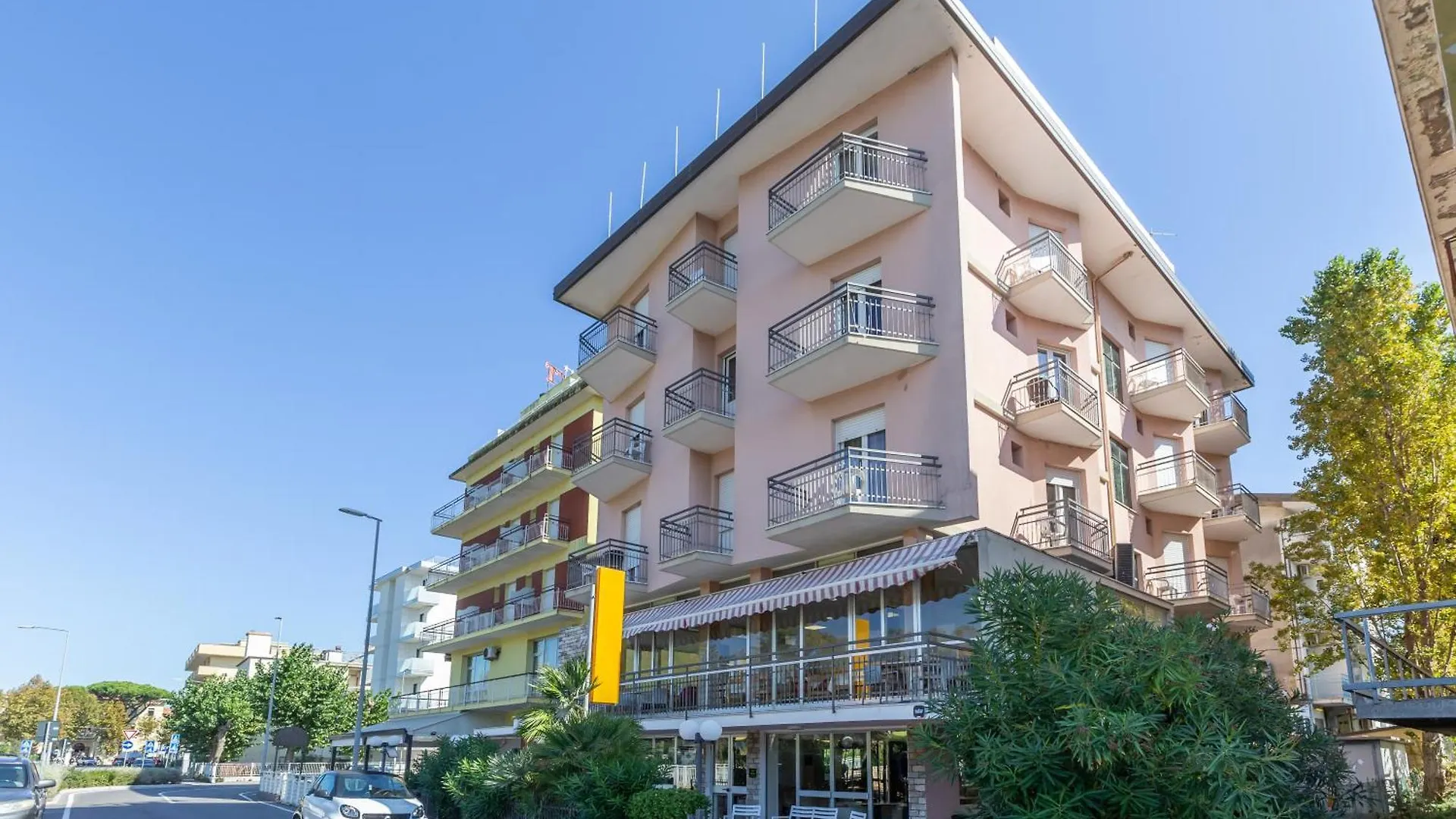 ***  Hotel Naica Римини Италия