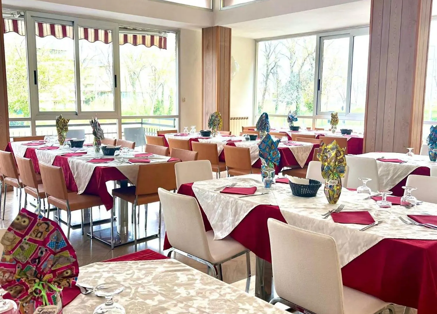 Hotel Naica Римини