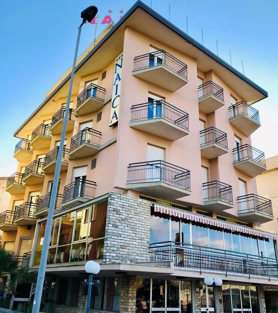Hotel Naica Римини