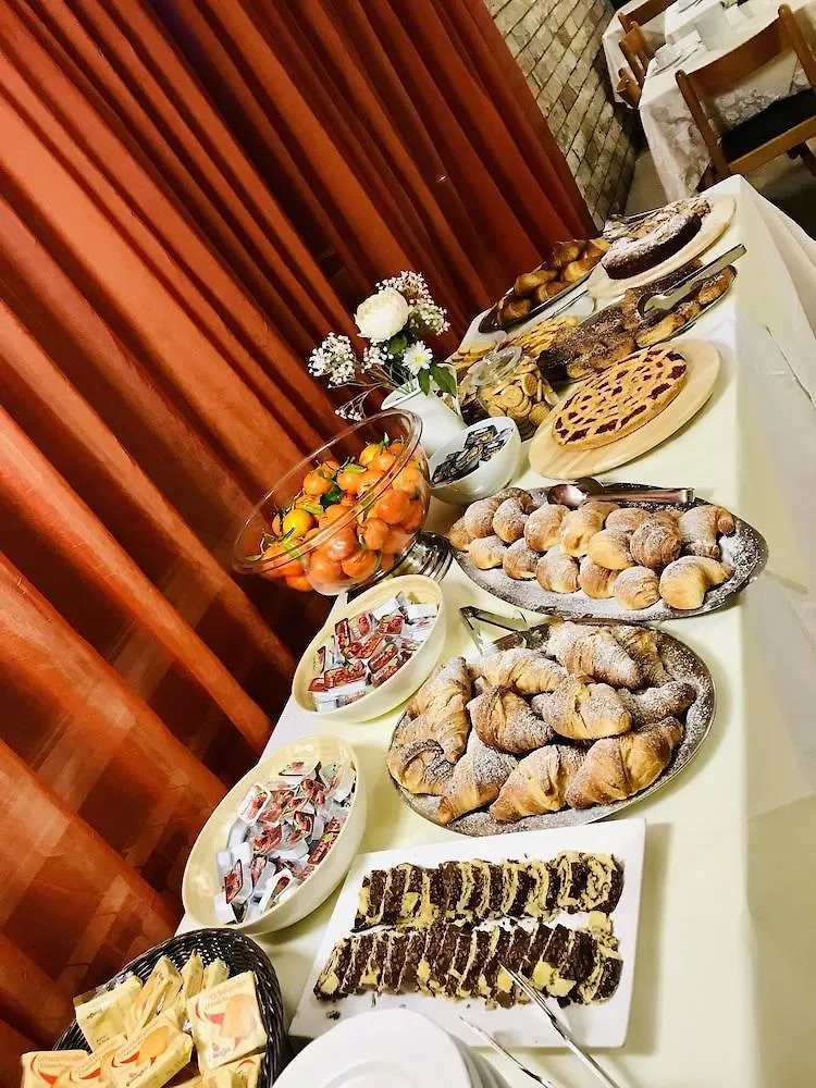 Hotel Naica Rimini 3*,